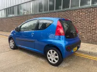 Used Peugeot 107 68 HP (50 kW) 2011 Blue Hatchback