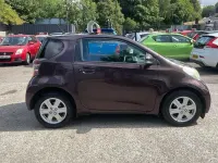 Used Toyota iQ 2009 Mauve/purple Hatchback