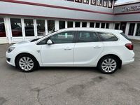 Used Vauxhall Astra S 165 HP (121 kW) 2013 White Estate