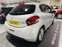 Used Peugeot 208 Allure 2016 Silver Hatchback