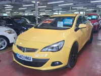 Used Vauxhall Astra GTC SRi 140 HP (102 kW) 2013 Yellow Hatchback