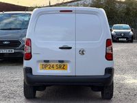 Used Vauxhall Combo S 100 HP (73 kW) 2024 White Van