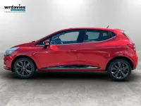 Used Renault Clio Iconic 90 HP (66 kW) 2019 Red Hatchback