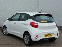 Used Hyundai i10 SE 67 HP (49 kW) 2023 White Hatchback