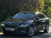 Second-hand Skoda Superb SE L Executive 150 CP (110 kW) 2016 Negru Hatchback