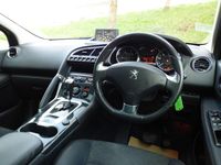 Used Peugeot 3008 Allure 120 HP (88 kW) 2016 Black Hatchback