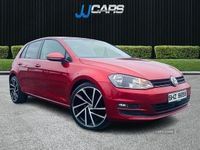Used VW Golf VII Match 105 HP (77 kW) 2015 Red Hatchback