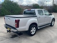 Used Isuzu Pick up 161 HP (118 kW) 2017 Silver Pickup