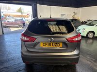 Used Nissan Qashqai N-Connecta 2016 Grey SUV