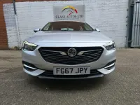 Begagnad Vauxhall Insignia Design Edition 110 HK (80 kW) 2017 Silver Halvkombi