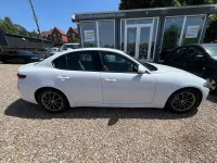 Used Alfa Romeo Giulia Super 180 HP (132 kW) 2017 White Sedan