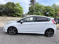Usado Ford Fiesta ST 182 CV (133 kW) 2017 Blanco Utilitario