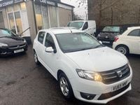 Used Dacia Sandero Lauréate 90 HP (66 kW) 2015 White Hatchback