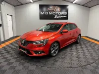 Used Renault Mégane Signature 2019 Red Hatchback