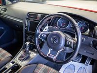 Used VW Golf VII GTI 220 HP (161 kW) 2016 Red Hatchback