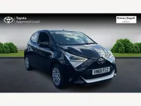 Used Toyota Aygo X-play 72 HP (52 kW) 2019 Black Hatchback