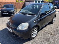 Begagnad Toyota Yaris 2005 Svart Halvkombi