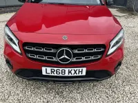 Usado Mercedes GLA180 Urban 122 HP (89 kW) 2018 Vermelho SUV