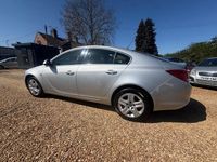 Second-hand Vauxhall Insignia 140 CP (102 kW) 2012 Argintiu Hatchback