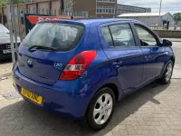 Used Hyundai i20 Comfort 78 HP (57 kW) 2010 Blue Hatchback