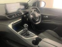 Used Peugeot 3008 Allure Premium 129 HP (94 kW) 2022 Grey SUV