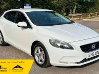 Used Volvo V40 SE 2013 White Hatchback