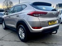 Used Hyundai Tucson SE 116 HP (85 kW) 2018 Beige SUV