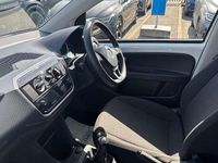 Used VW up! move up! 60 HP (44 kW) 2019 White Hatchback