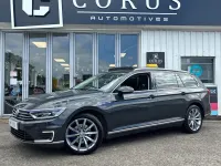 Usado VW Passat Advance 218 HP (160 kW) 2018 Cinzento Carrinha