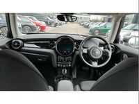 Used Mini Cooper S Classic 178 HP (130 kW) 2021 White Hatchback