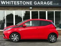 Used Toyota Aygo X-play 68 HP (50 kW) 2018 Red Hatchback