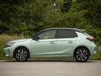 Nowe Vauxhall Corsa 100 KM (73 kW) 2026 Zielony Hatchback