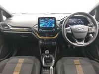 Usado Ford Fiesta Active 100 HP (73 kW) 2019 Prateado Citadino