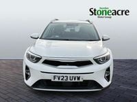 Used Kia Stonic 100 HP (73 kW) 2023 White SUV
