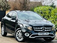 Used Mercedes GLA200 SE 156 HP (114 kW) 2018 Black SUV