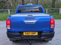 Usado Toyota HiLux 150 HP (110 kW) 2017 Azul Pickup