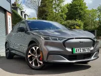 Käytetty Ford Mustang Mach-E Extended Range 99 kW (135 HP) 2021 Harmaa Katumaasturi