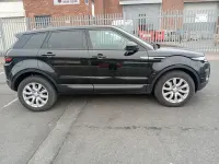 Used Land Rover Range Rover evoque SE 2017 Black Estate