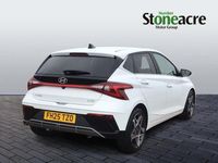Used Hyundai i20 Premium 99 HP (72 kW) 2025 White Hatchback
