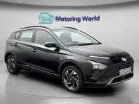 Usado Hyundai Bayon SE 101 CV (74 kW) 2023 Negro SUV