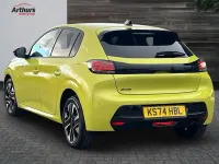Used Peugeot 208 Allure 100 HP (73 kW) 2024 Yellow Hatchback