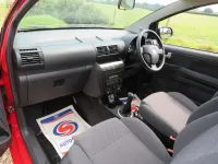 Used VW Fox 55 HP (40 kW) 2010 Red Hatchback