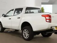 Used Mitsubishi L200 178 HP (130 kW) 2015 White Pickup