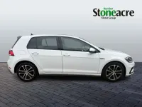 Used VW Golf VII R-line 150 HP (110 kW) 2019 White Hatchback