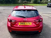 Used Mazda 3 100 HP (73 kW) 2016 Red Hatchback