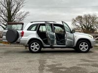 Used Toyota RAV4 147 HP (108 kW) 2003 Silver SUV