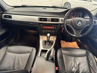 Begagnad BMW 320 Exclusive 2012 Svart Sedan