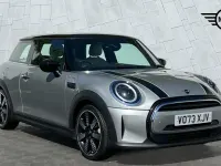 Usado Mini Cooper Exclusive 136 HP (100 kW) 2022 Prateado Citadino