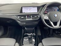 Used BMW 118 Sport Line 136 HP (100 kW) 2023 White Hatchback