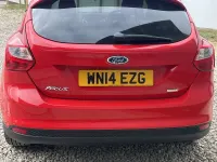 Used Ford Focus Zetec 125 HP (91 kW) 2014 Red Hatchback